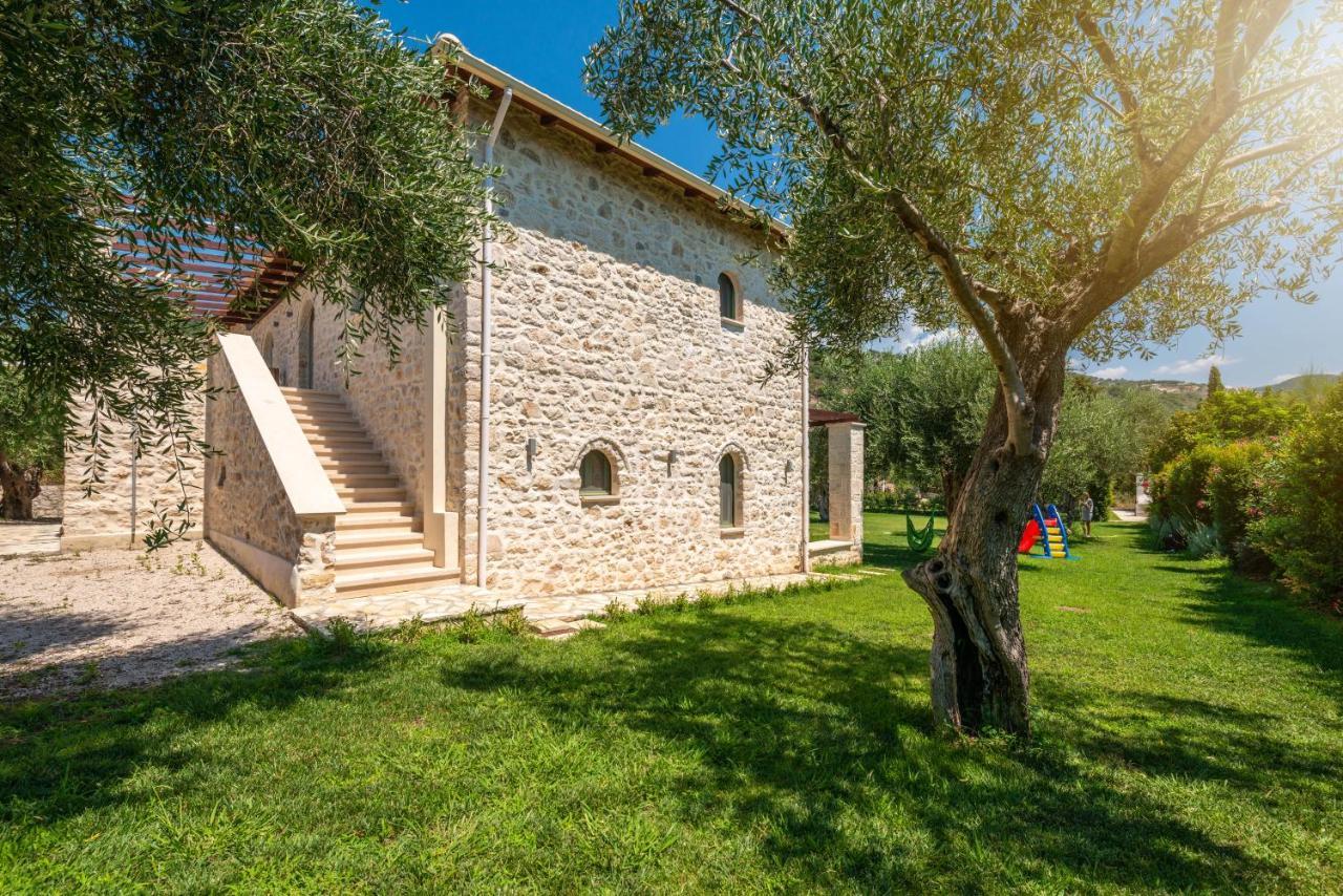 Bellou Villas Sivota ภายนอก รูปภาพ