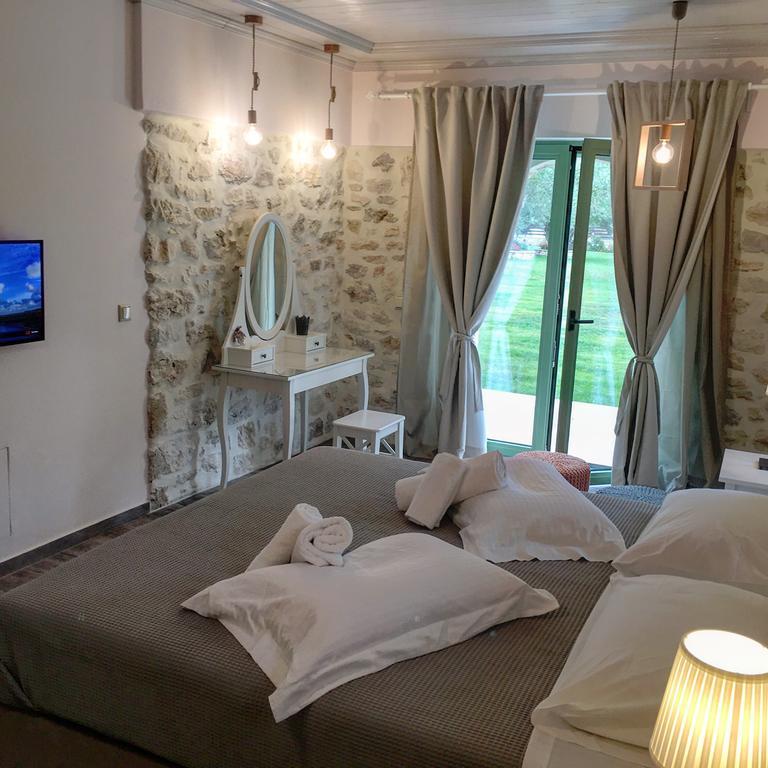 Bellou Villas Sivota ภายนอก รูปภาพ